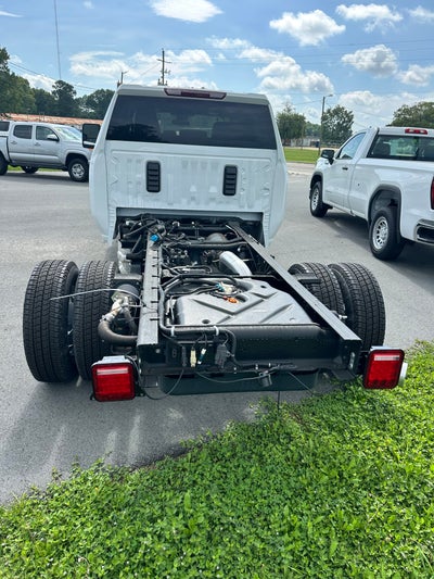2026 GMC Sierra 3500 HD Chassis Cab Pro
